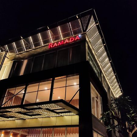 斯勒曼 Ramada By Wyndham Yogyakarta酒店 外观 照片