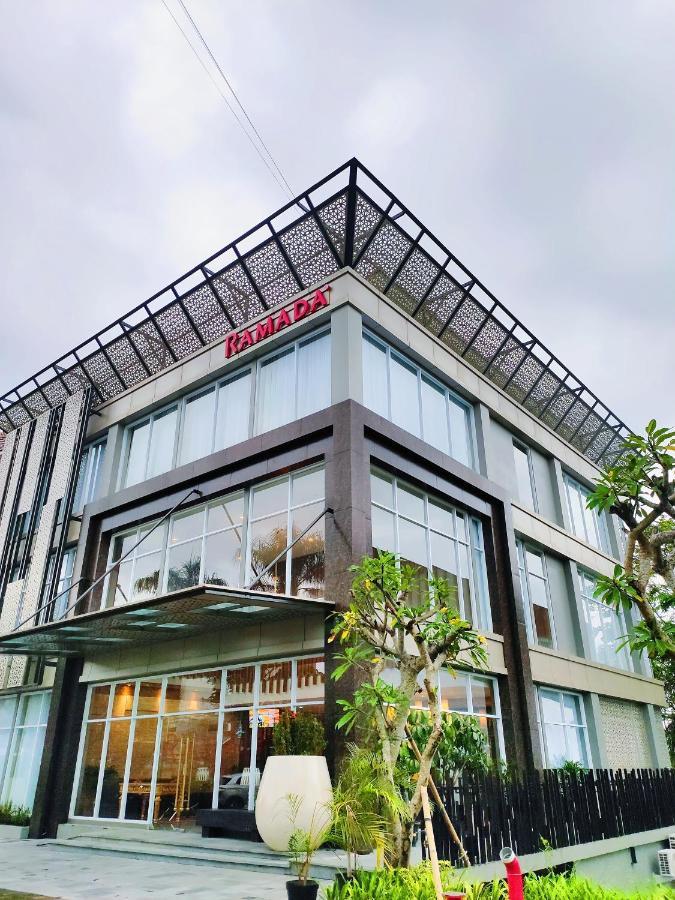 斯勒曼 Ramada By Wyndham Yogyakarta酒店 外观 照片